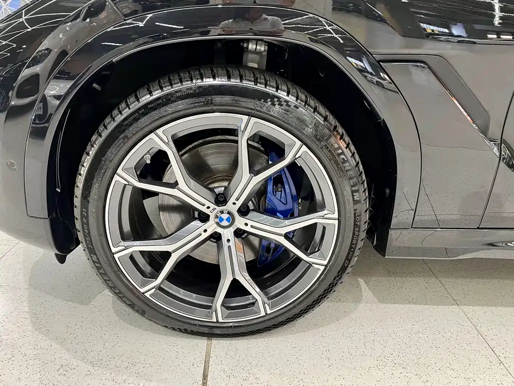 BMW X6 2022 facelift second xDrive40i M sports package купить на сайте DeffCars