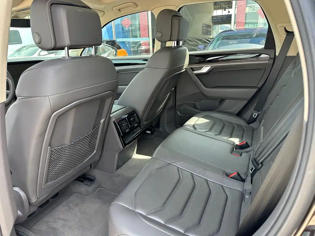 Touareg 2019 2.0TSI Sharp Wing Edition National VI купить на сайте DeffCars