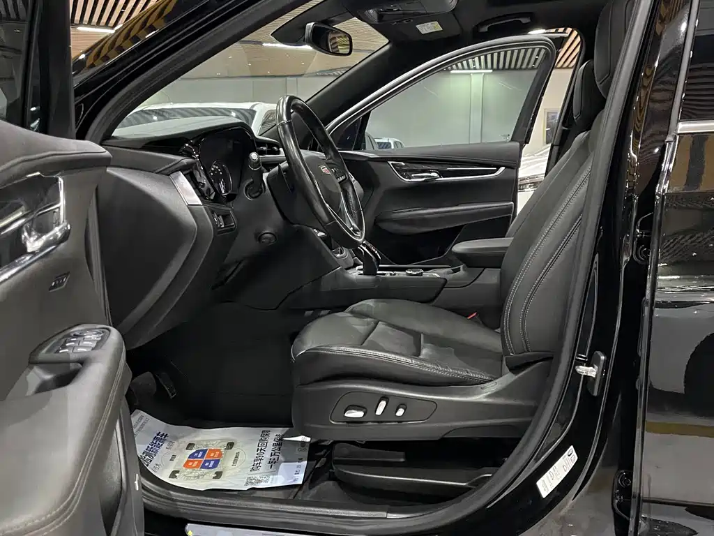 Cadillac XT6 2021 2.0T seven-seat four-wheel drive luxury model купить на сайте DeffCars