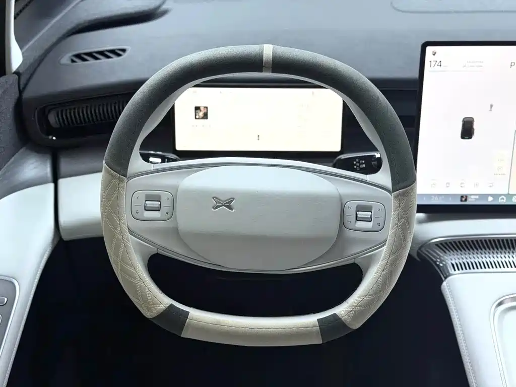 Xpeng X9 2024 640 four-wheel drive high performance Max купить на сайте DeffCars