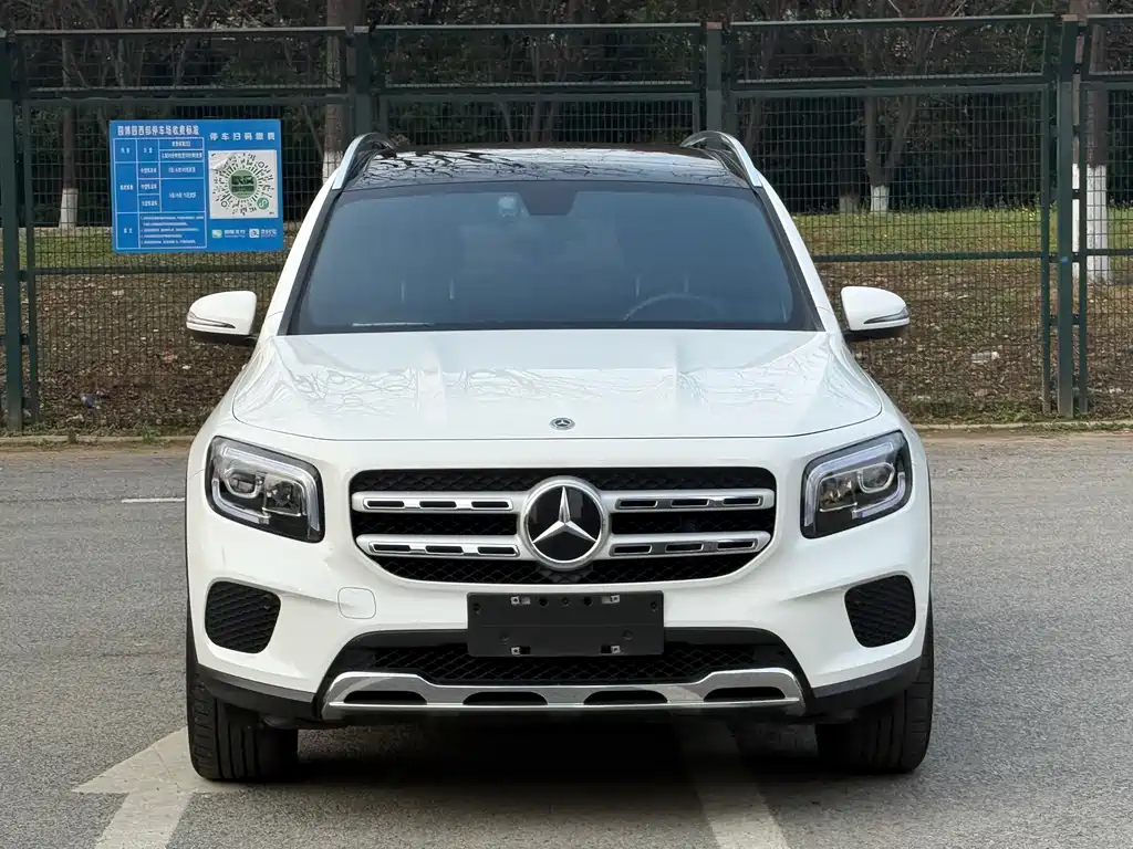 Mercedes-Benz GLB 2023 GLB 200 Dynamic купить на сайте DeffCars
