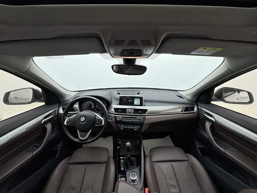 BMW X1 2019 xDrive20Li Exclusive Model купить на сайте DeffCars