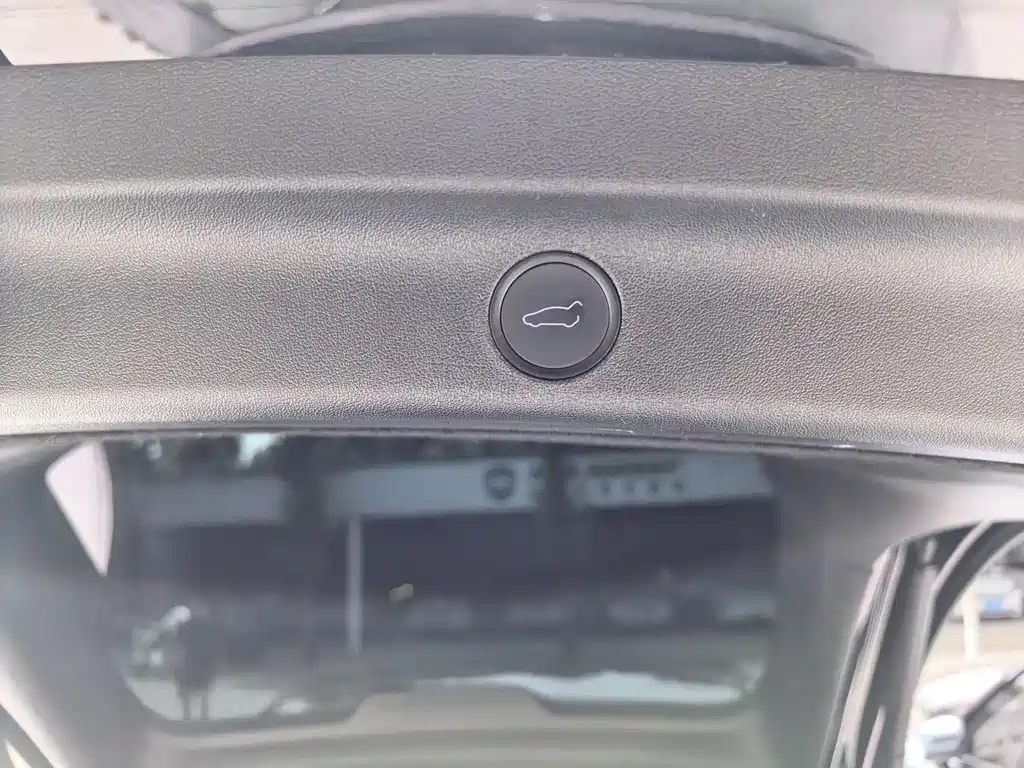 Model Y 2021 standard range rear-wheel drive version купить на сайте DeffCars