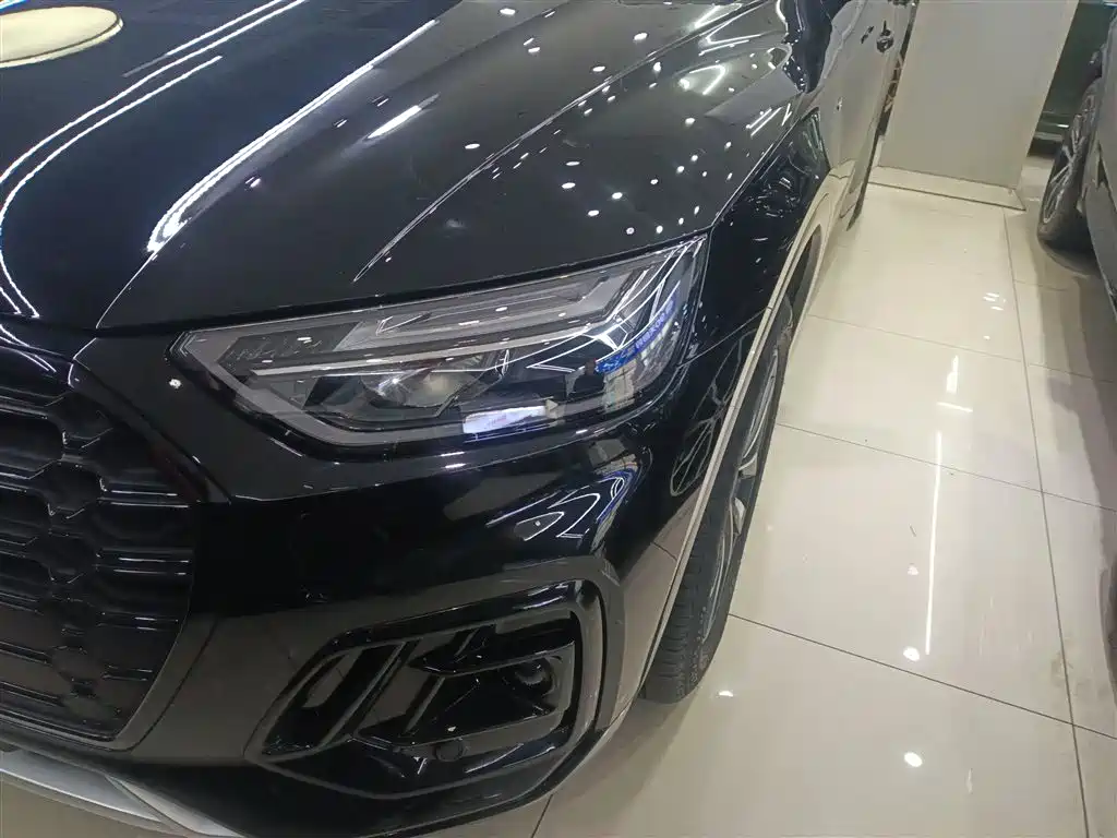 Audi Q5L 2024 40 TFSI luxury and dynamic model купить на сайте DeffCars