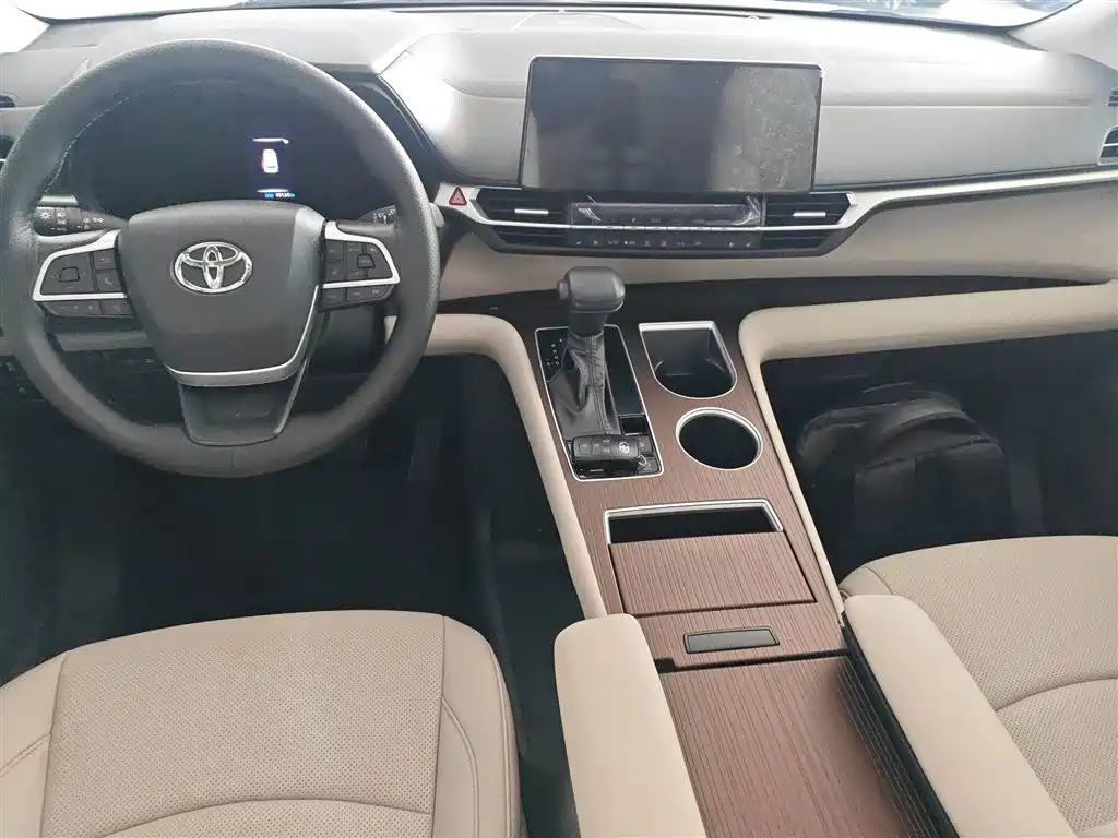 Grevia 2024 2.5L Hybrid Comfort Edition купить на сайте DeffCars