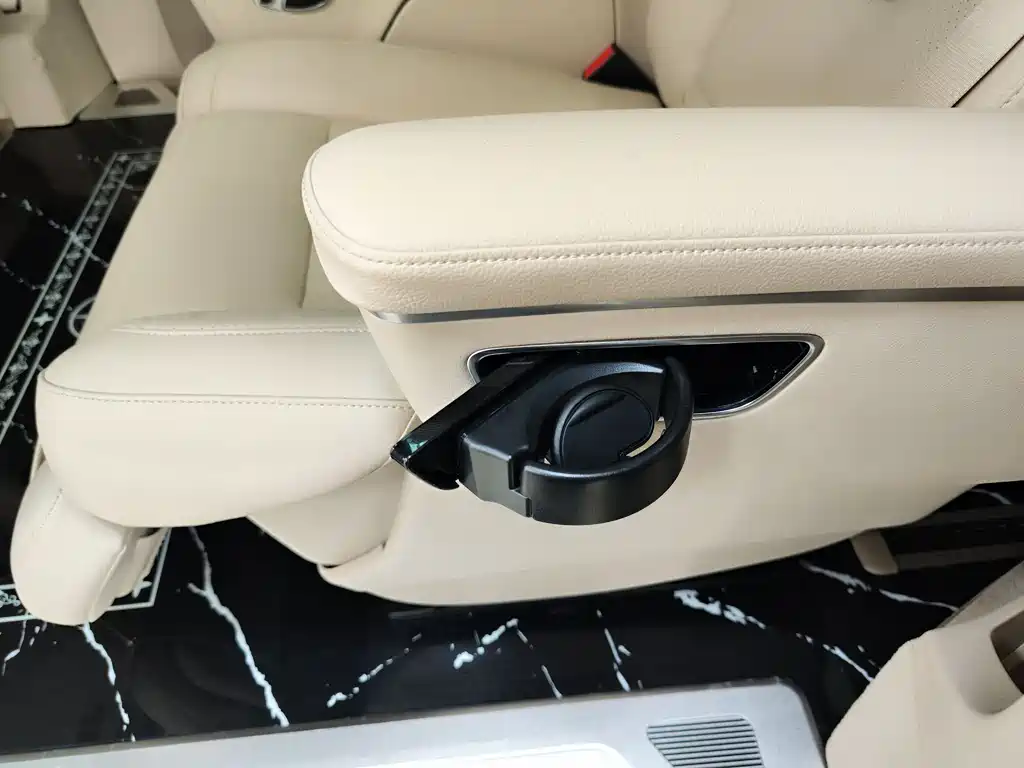Mercedes-Benz V-Class 2022 V 260 Premium Edition купить на сайте DeffCars