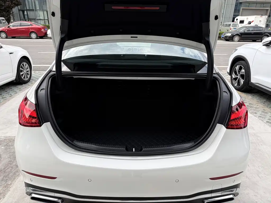 Mercedes-Benz C-Class 2024 facelift C 260 L sports version купить на сайте DeffCars
