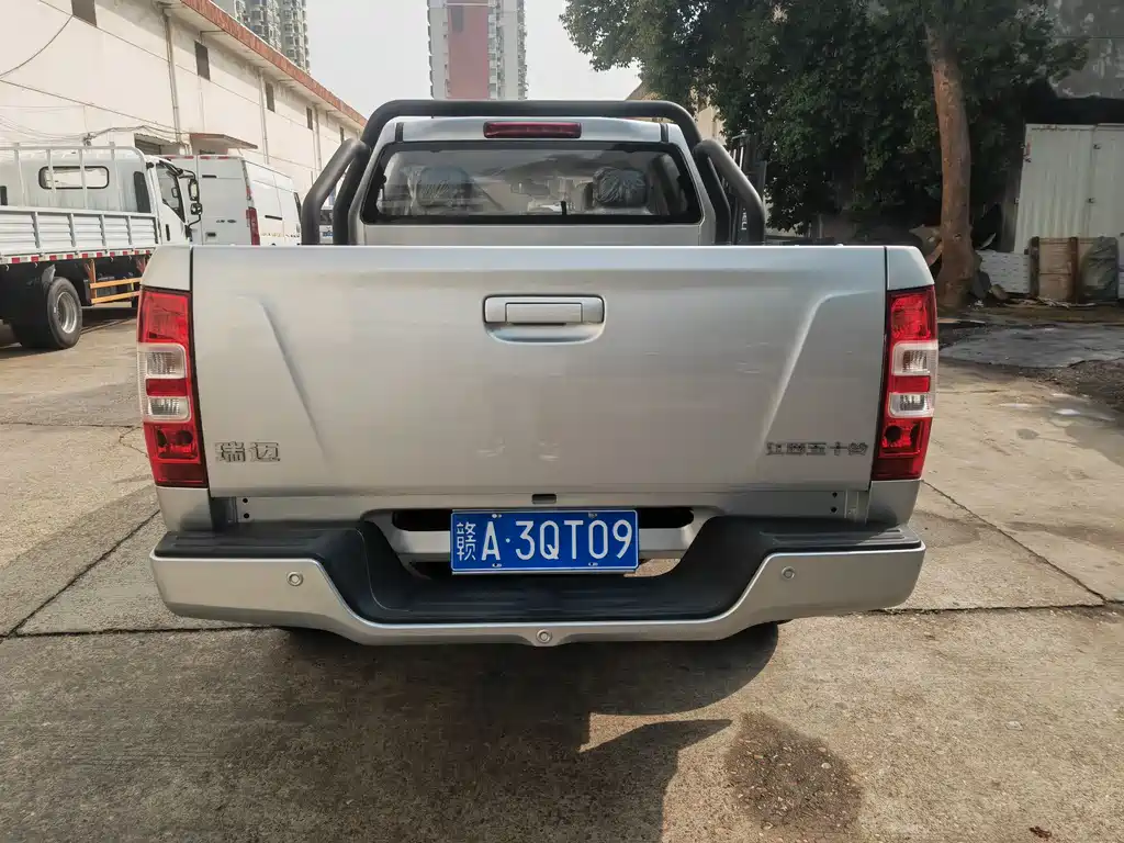 RE-MAX 2023 2.5T diesel manual two-wheel drive heroic version long axis купить на сайте DeffCars