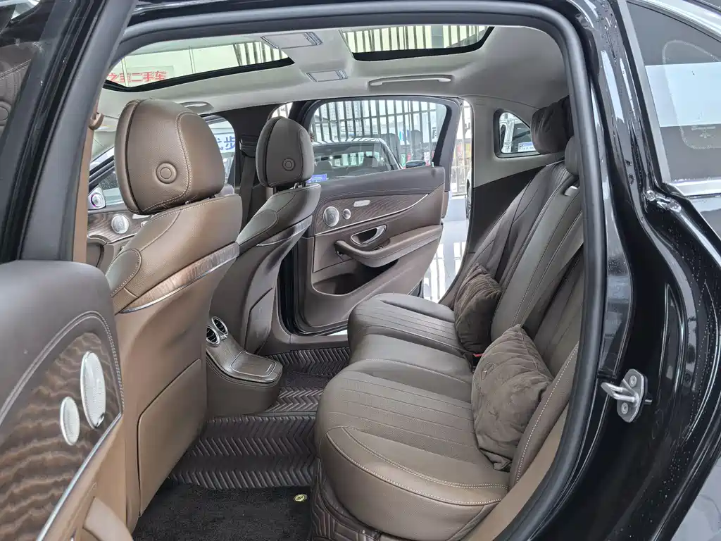 Mercedes-Benz E-Class 2023 E 300 L Fashion купить на сайте DeffCars