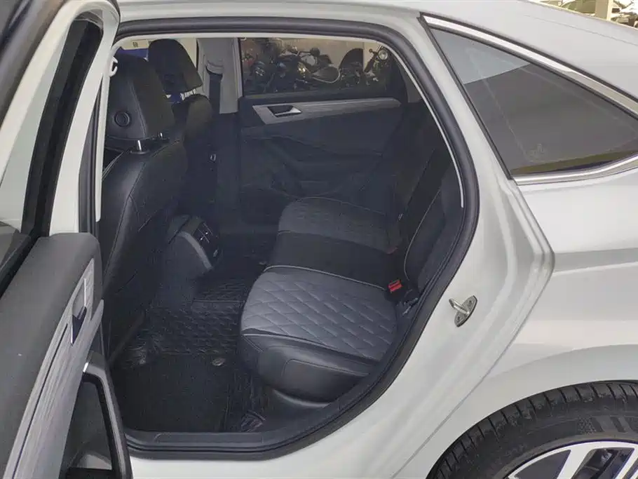 Sagitar 2023 300TSI DSG Super Edition купить на сайте DeffCars