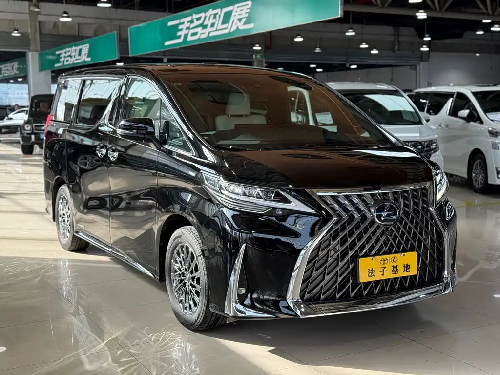 Lexus LM 2020 300h seven-seater elegant version купить на сайте DeffCars