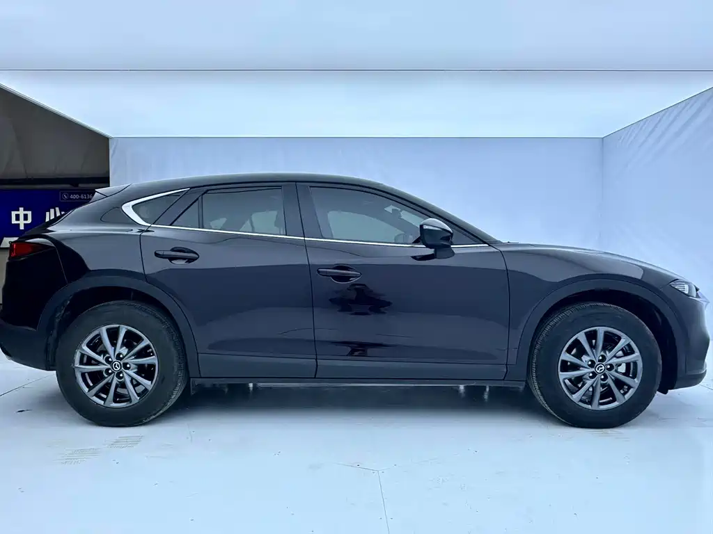 Mazda CX-4 2021 2.0L automatic two-wheel drive Blue Sky Vitality Edition купить на сайте DeffCars