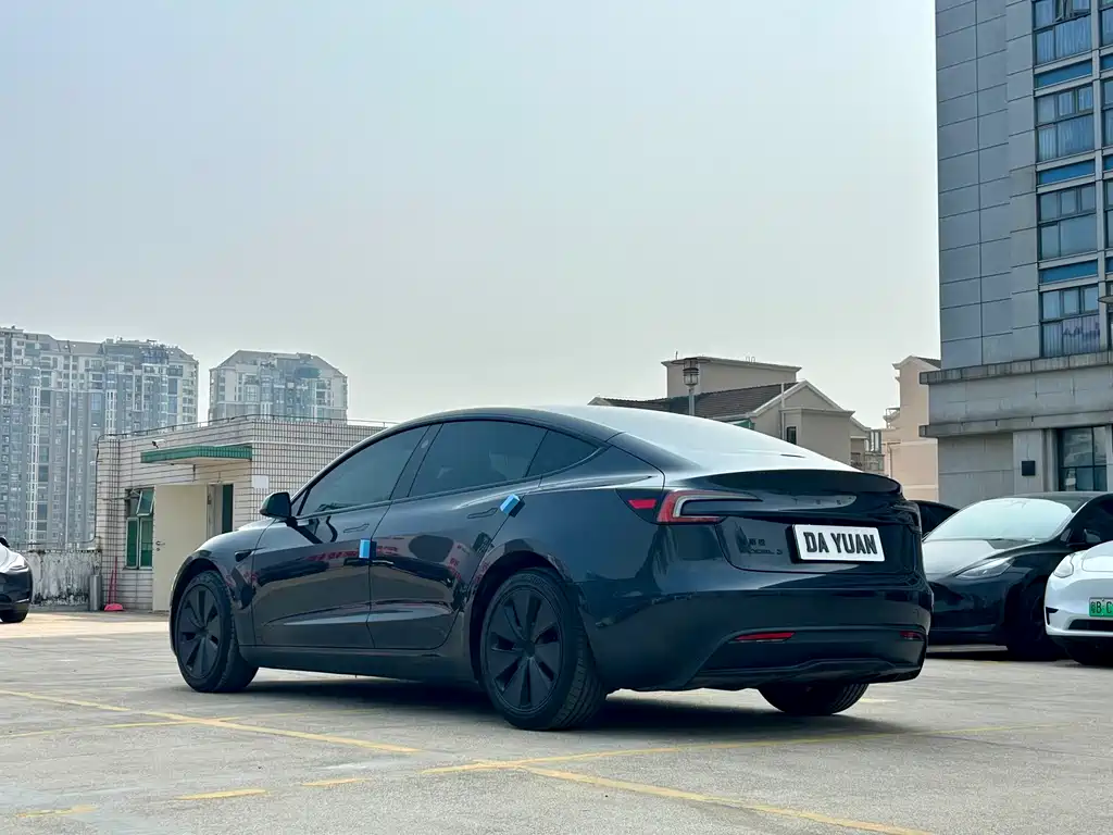 Model 3 2025 facelift rear-wheel drive version купить на сайте DeffCars