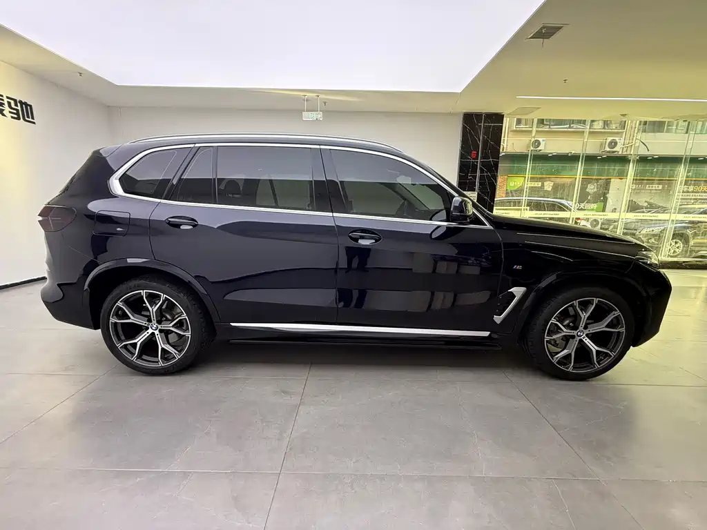 BMW X5 2025 xDrive 30Li Exclusive M Sports Night Package купить на сайте DeffCars
