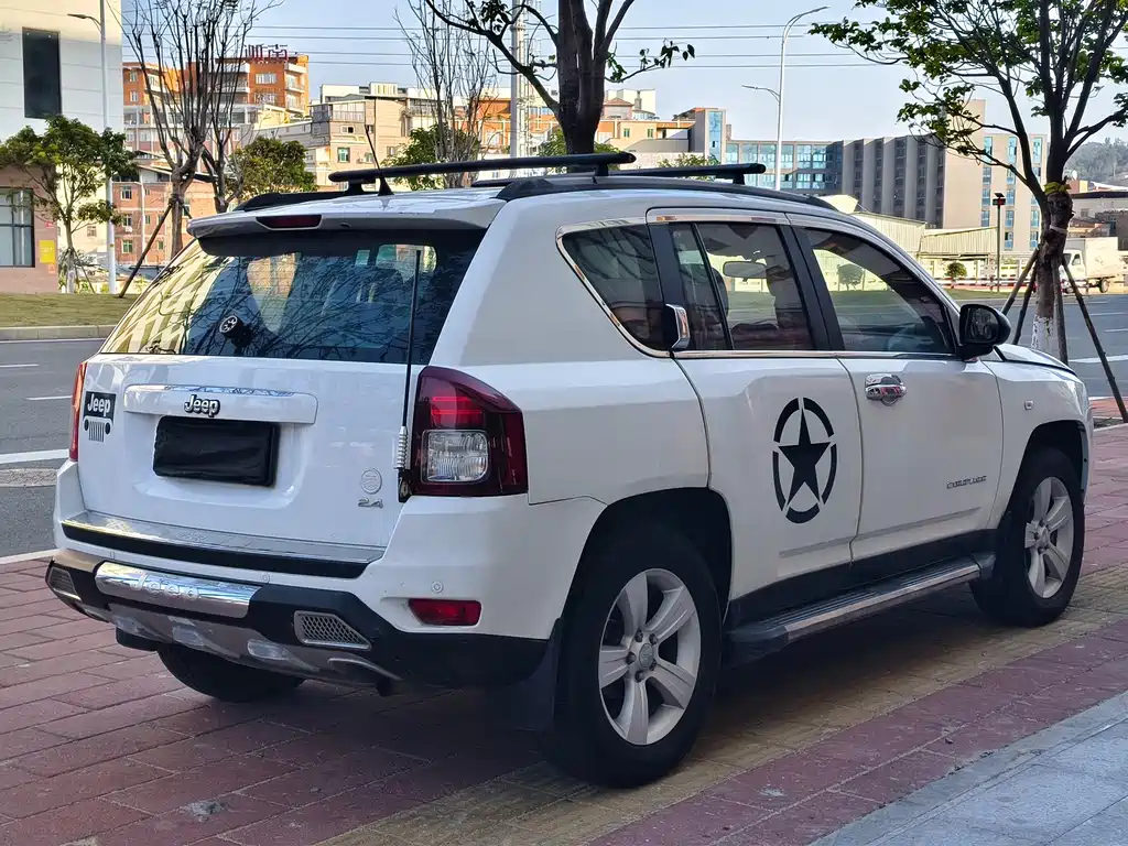 Compass Import 2015 2.0L 2WD Sport Edition купить на сайте DeffCars