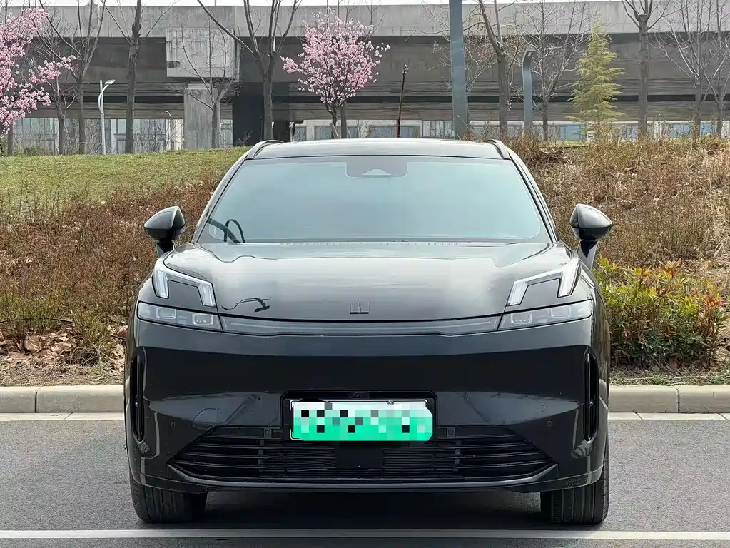 Lynk & Co 08 EM-P 2025 model 245km ultra-long battery life Pro купить на сайте DeffCars
