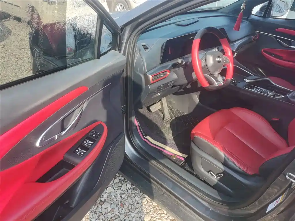 Changan UNI-T 2020 1.5T premium model купить на сайте DeffCars