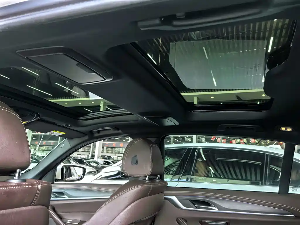 BMW 5 Series 2021 530Li Leading Luxury Package купить на сайте DeffCars
