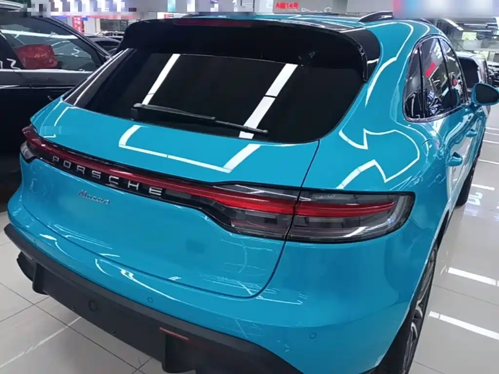 Macan 2023 Macan T 2.0T купить на сайте DeffCars