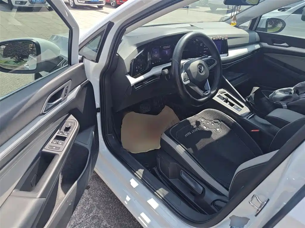 Golf 2023 facelift 280TSI DSG Pro купить на сайте DeffCars