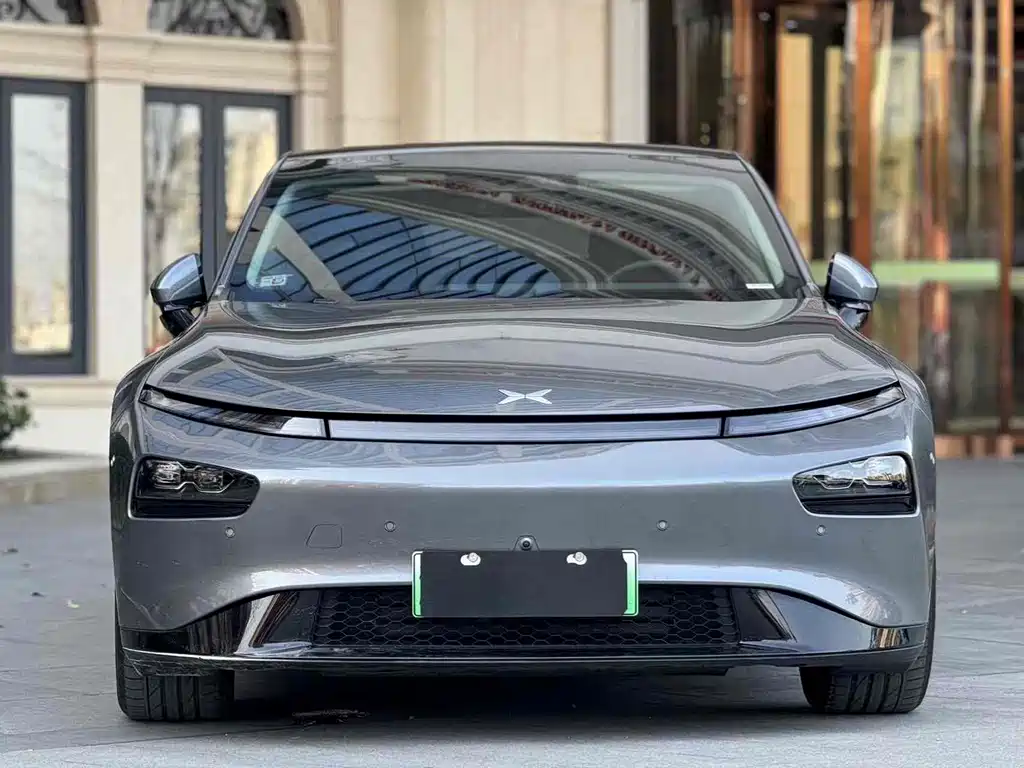 Xpeng P7 2022 model 670E+ купить на сайте DeffCars