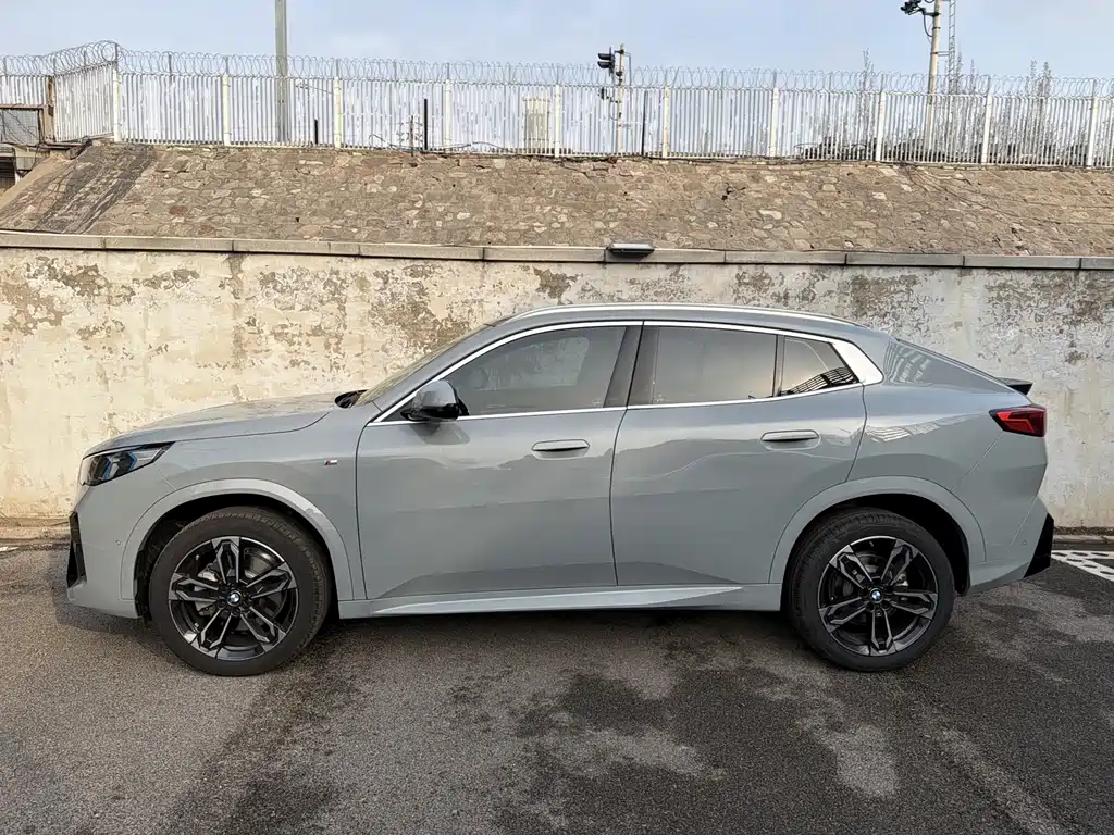BMW X2 imported 2024 sDrive25i M sports package купить на сайте DeffCars