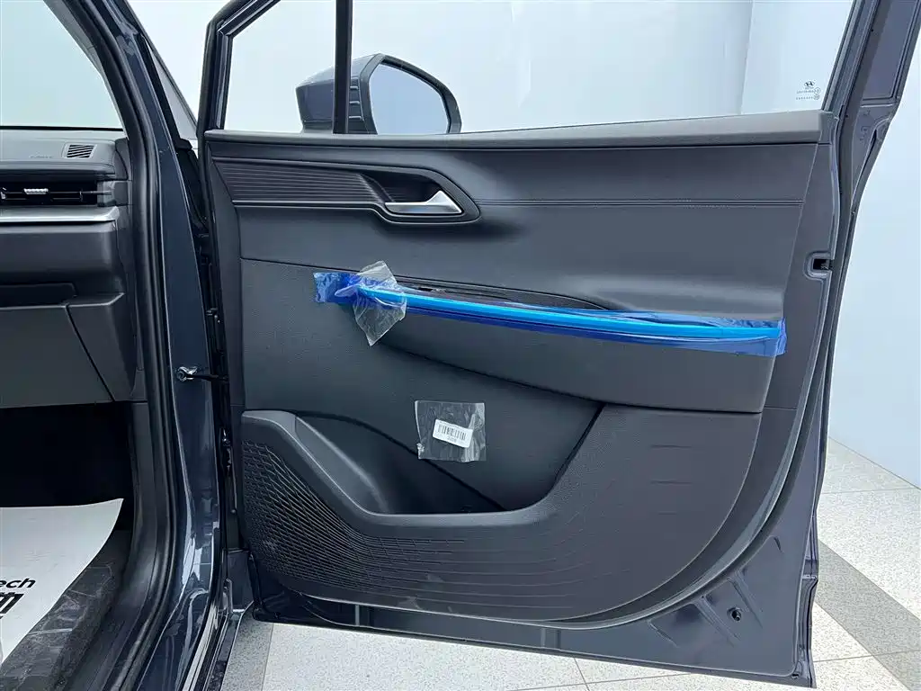 Kustu 2024 270TGDi LUX Premium Edition купить на сайте DeffCars