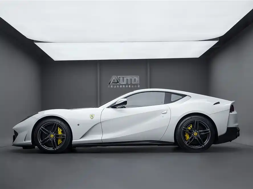 Ferrari 812 2017 6.5L Superfast купить на сайте DeffCars