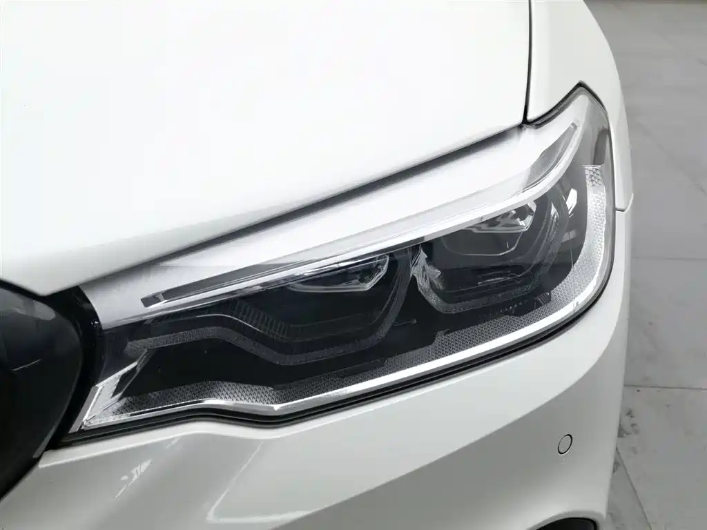 BMW 5 Series 2018 530Li xDrive M Sports Package купить на сайте DeffCars