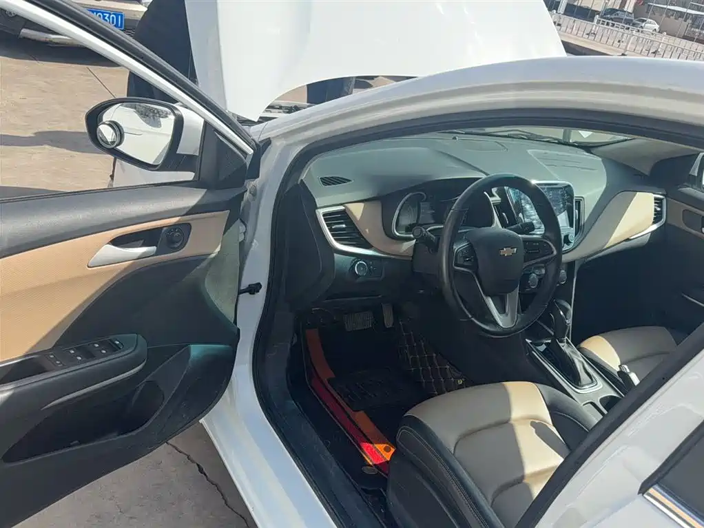 Cruze 2022 320 Automatic Sunroof Edition купить на сайте DeffCars