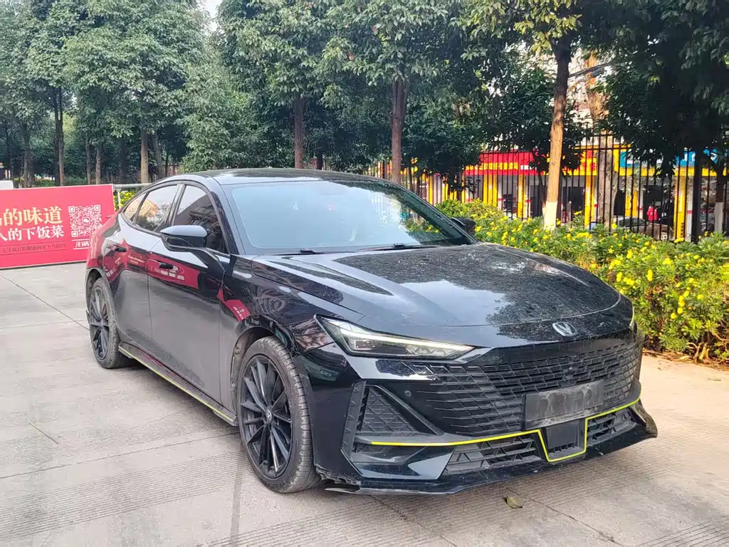 Changan UNI-V 2023 1.5T sports version купить на сайте DeffCars