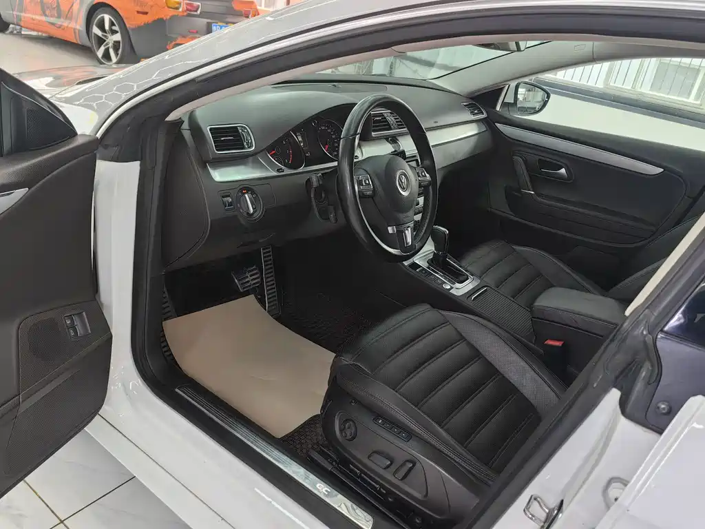 FAW-Volkswagen CC 2018 2.0TSI luxury model купить на сайте DeffCars