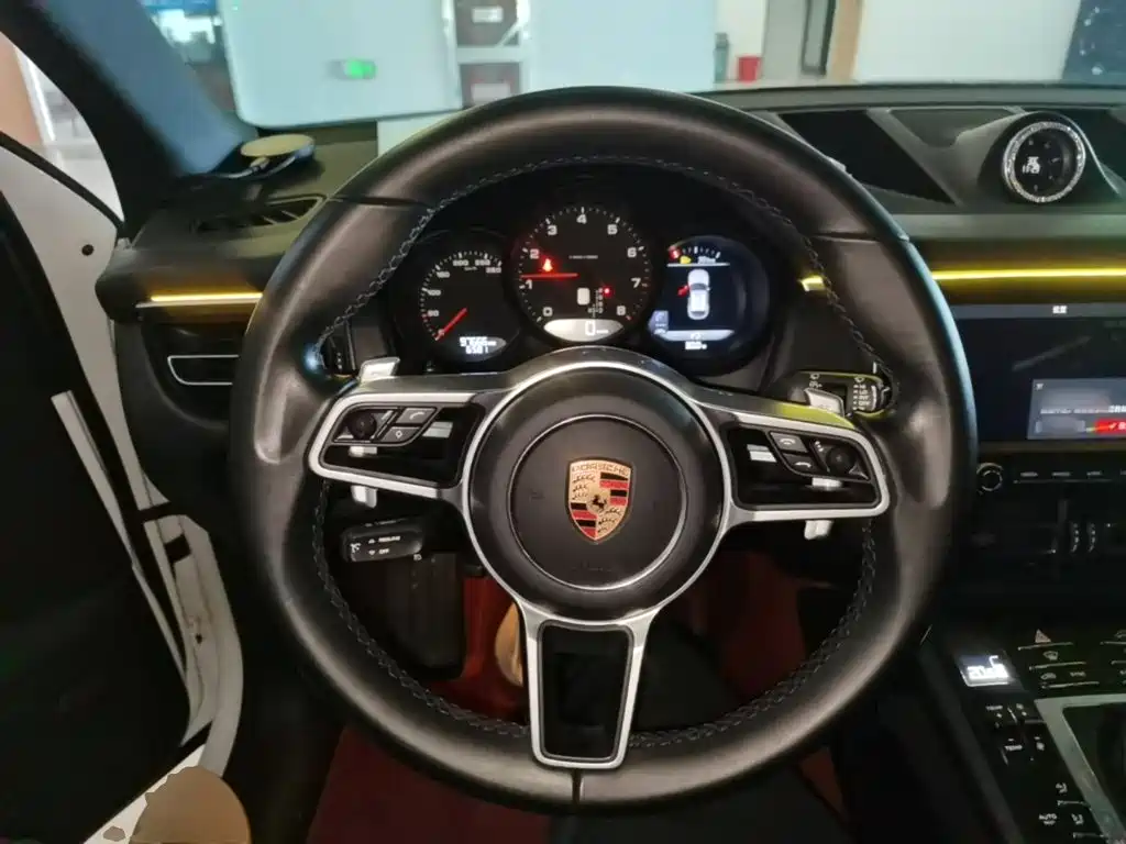 Macan 2018 2.0T купить на сайте DeffCars