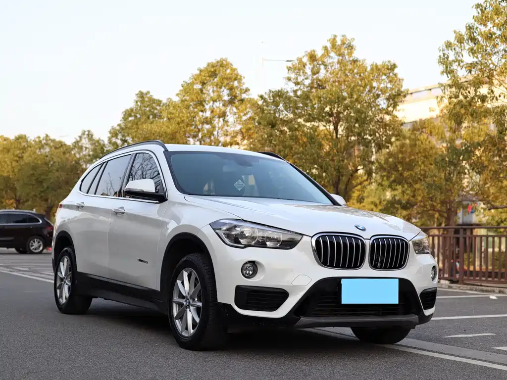 BMW X1 2016 sDrive18Li Fashion Model купить на сайте DeffCars