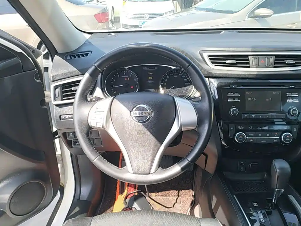 X-Trail 2014 2.0L CVT Comfort Edition 2WD купить на сайте DeffCars