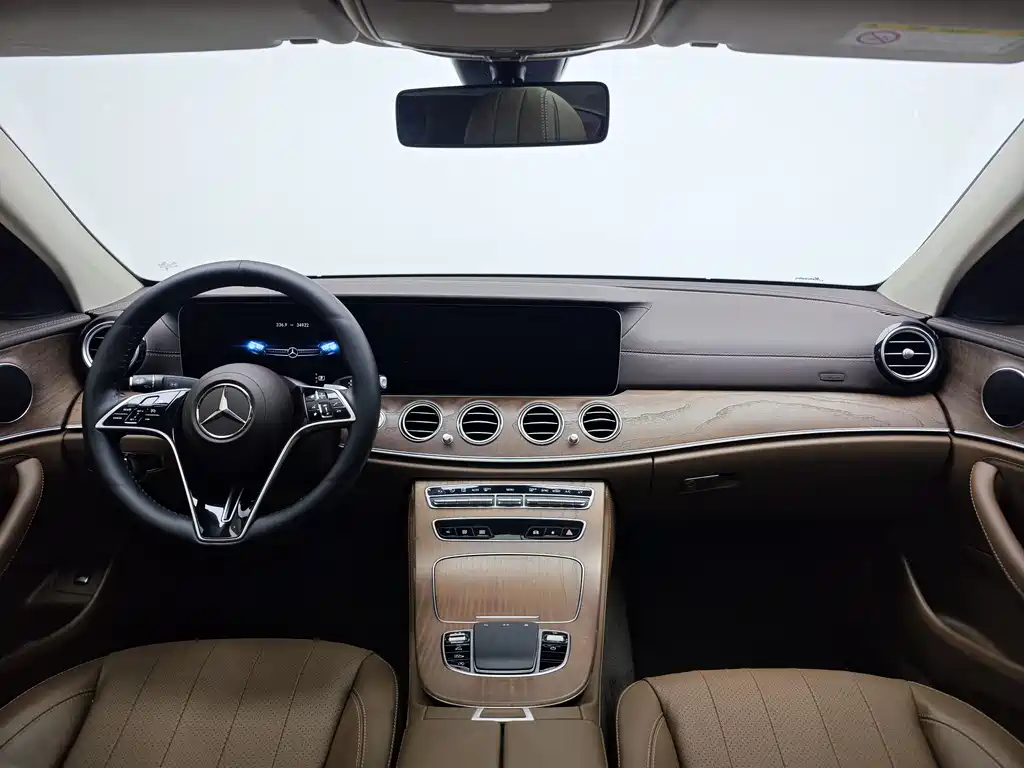 Mercedes-Benz E-Class 2023 E 300 L Fashion купить на сайте DeffCars