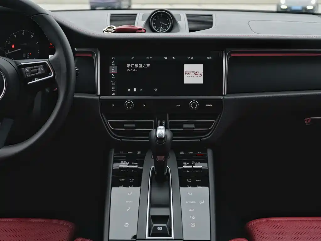 Macan 2023 Macan 2.0T купить на сайте DeffCars