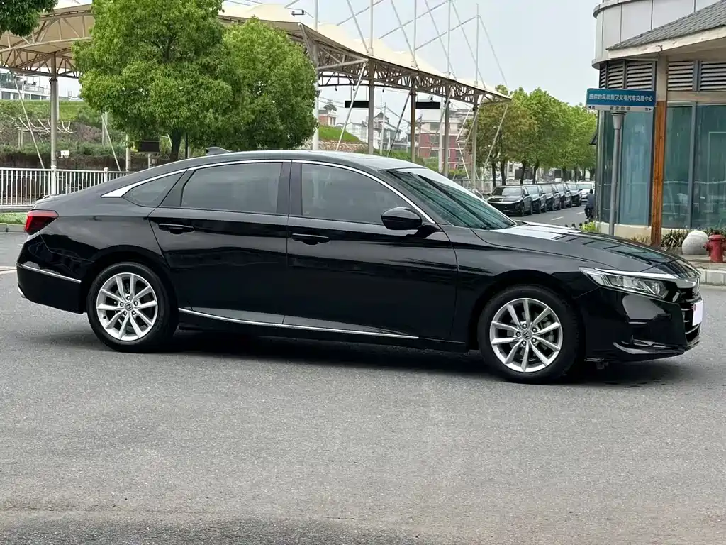 Accord 2022 260TURBO Deluxe Edition купить на сайте DeffCars