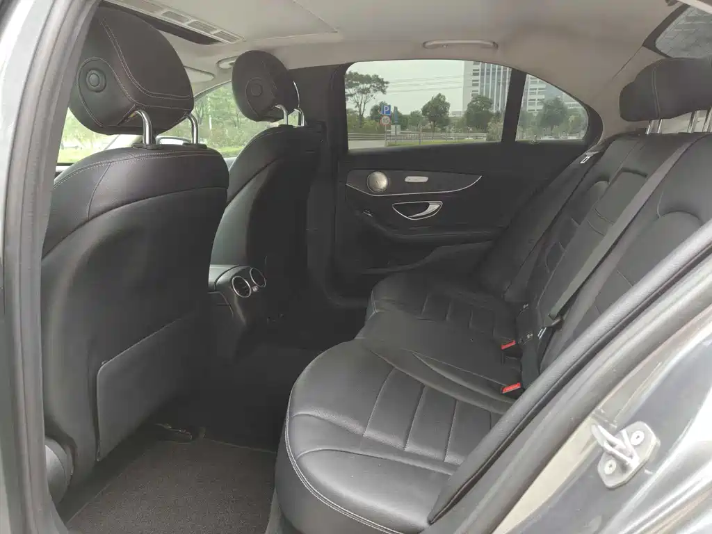 Mercedes-Benz C-Class 2018 C 180 L Fashionable Sports Edition купить на сайте DeffCars