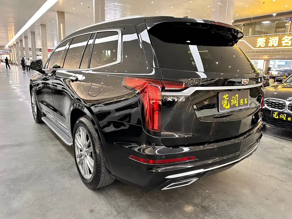 Cadillac XT6 2022 2.0T seven-seat two-wheel drive luxury model купить на сайте DeffCars