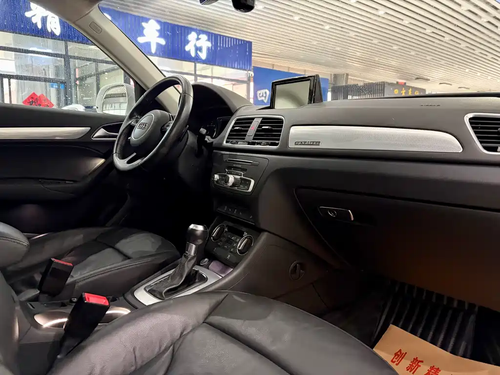 Audi Q3 2017 35 TFSI quattro full-time four-wheel drive fashion model купить на сайте DeffCars