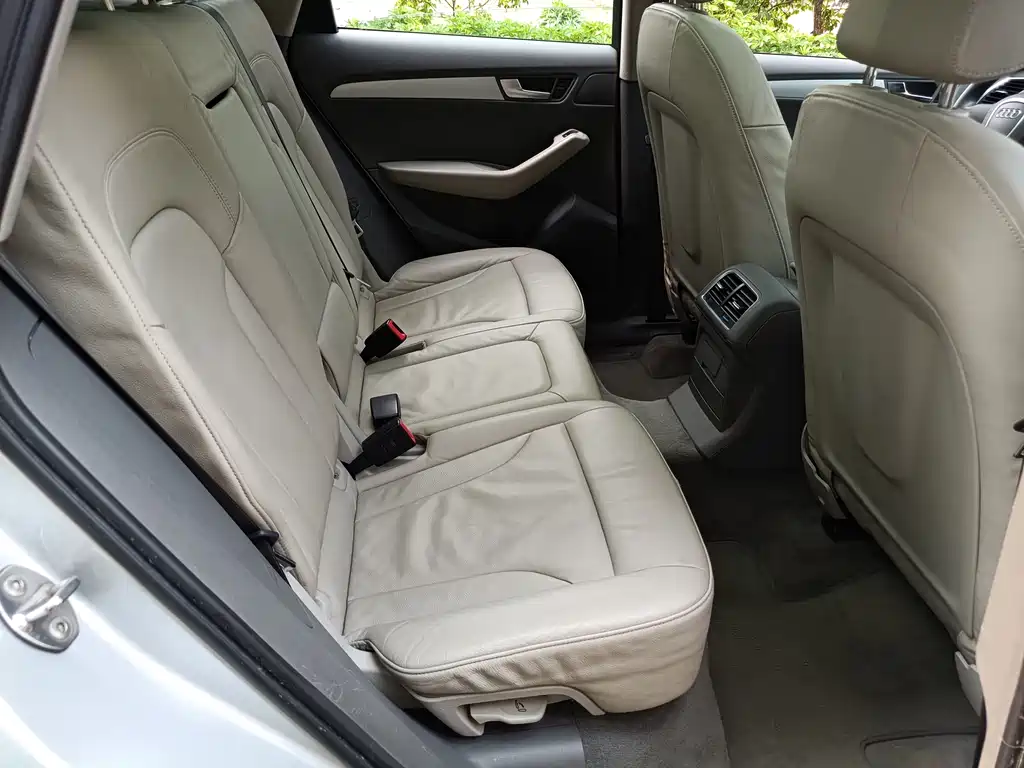 Audi Q5 2010 2.0TFSI Technology купить на сайте DeffCars