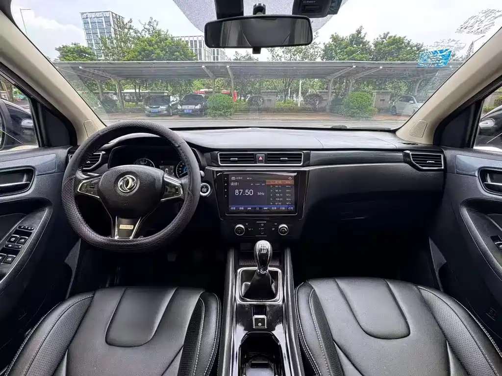 Fengguang 580 2017 1.5T manual luxury model купить на сайте DeffCars