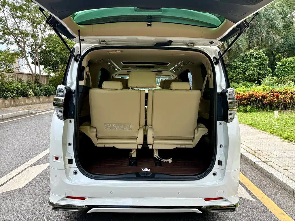 Wilfa 2021 Crown Dual Engine 2.5L HV Premium Edition купить на сайте DeffCars