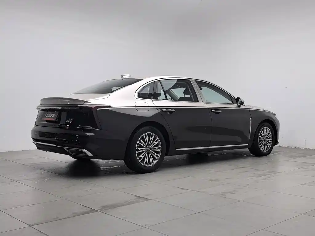 Hongqi H5 2023 1.5T DCT Zhilian Qiyun Edition купить на сайте DeffCars
