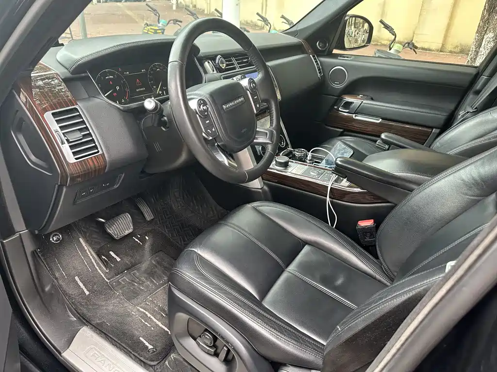 Range Rover 2016 3.0 SC V6 Vogue Extended Edition купить на сайте DeffCars