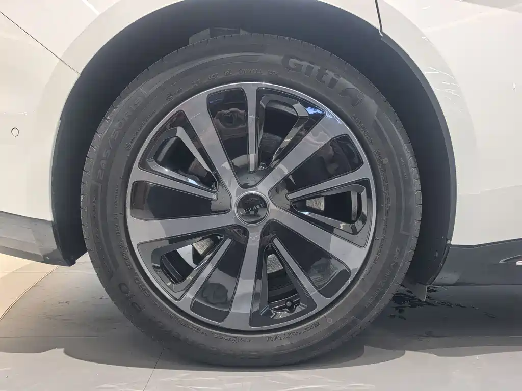 Zhijie S7 2024 Pro купить на сайте DeffCars