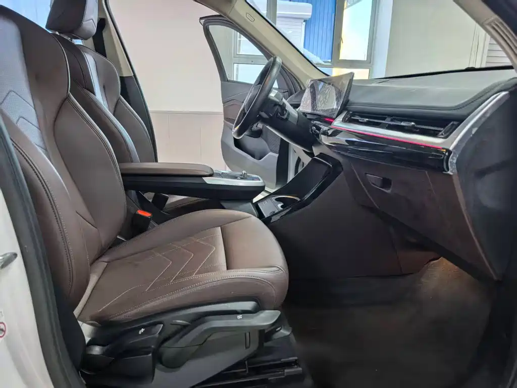 BMW X1 2023 sDrive20Li X Design Package купить на сайте DeffCars