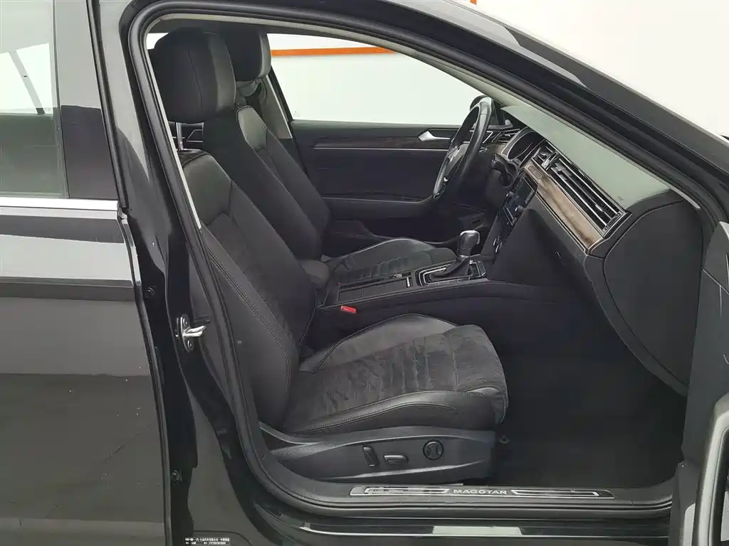 Magotan 2018 380TSI DSG luxury model купить на сайте DeffCars