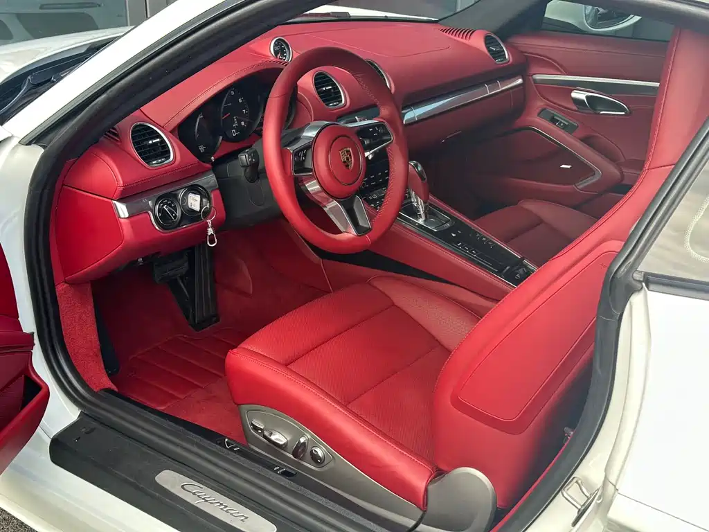 Porsche 718 2018 Cayman 2.0T купить на сайте DeffCars